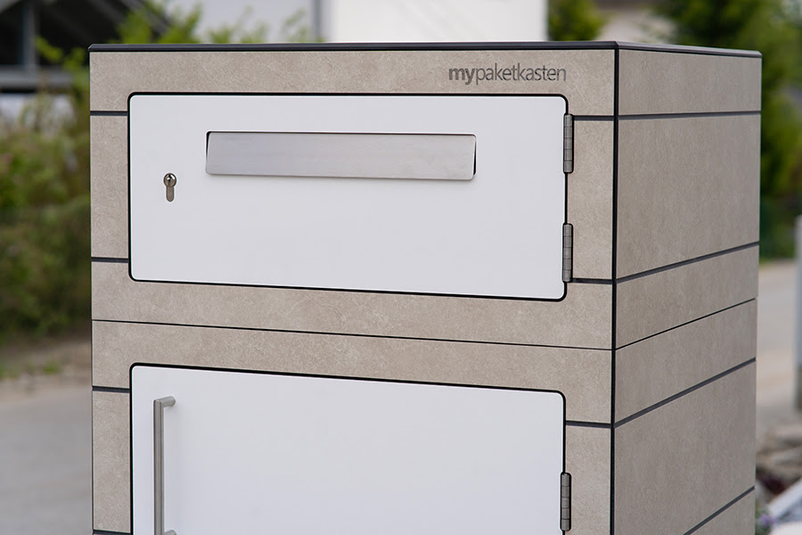XL Paketbox mit Briefkasten als separates Fach.