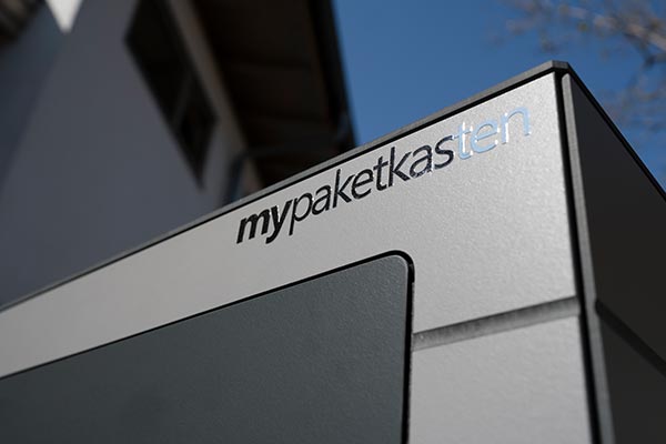 Logo auf Paketboxen von Mypaketkasten Hersteller